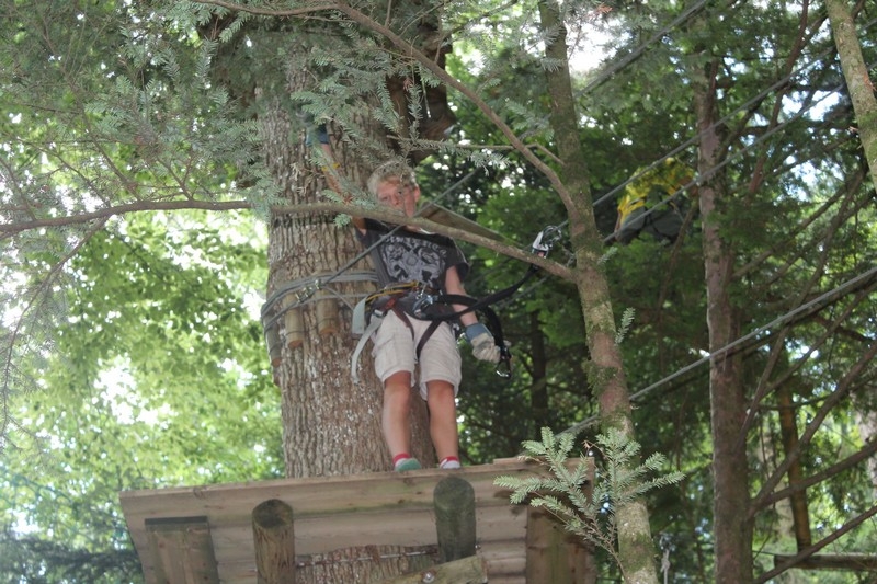 Village Camps International Summer Camp Leysin, Switzerland 2025-08-09 https://www.villagecamps.com/journals_admin/images/700-40-accrobranchee (48).jpg
